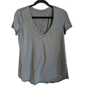 lululemon Love Tee Short Sleeve V Neck Size 6 Micro Strip Cotton Blend